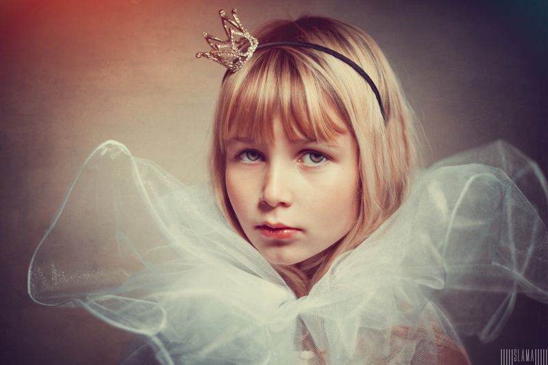 girl, queen *photo preview