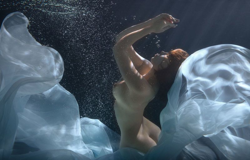 Come Undone.photo preview