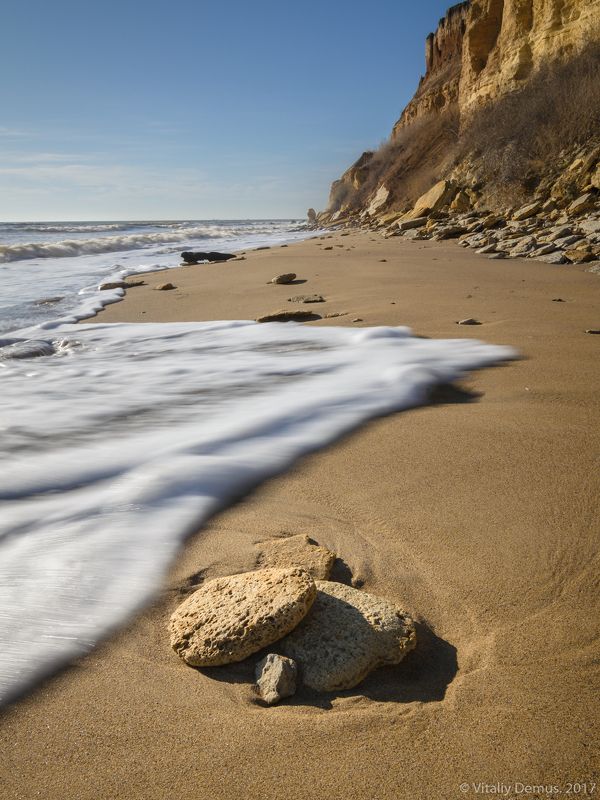 море, побережье, морской берег, небо, скалистый берег, камень, волны В ожидании волныphoto preview