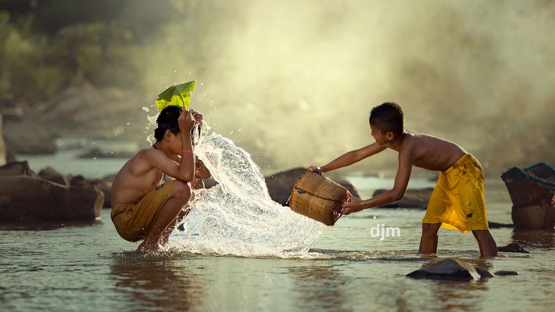 Thai,Thailand,Children,creek,nature,portrait,friends,water,life,lifestyle, Cold feelingphoto preview