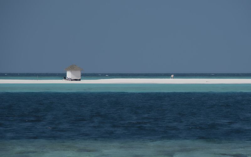 остров, тропики, песок, океан, отдых, небо Голубая мечтаphoto preview