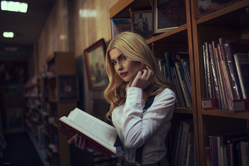 #girl #woman # book #fashion #canon #populars #portrait #inside  The girl and the bookphoto preview