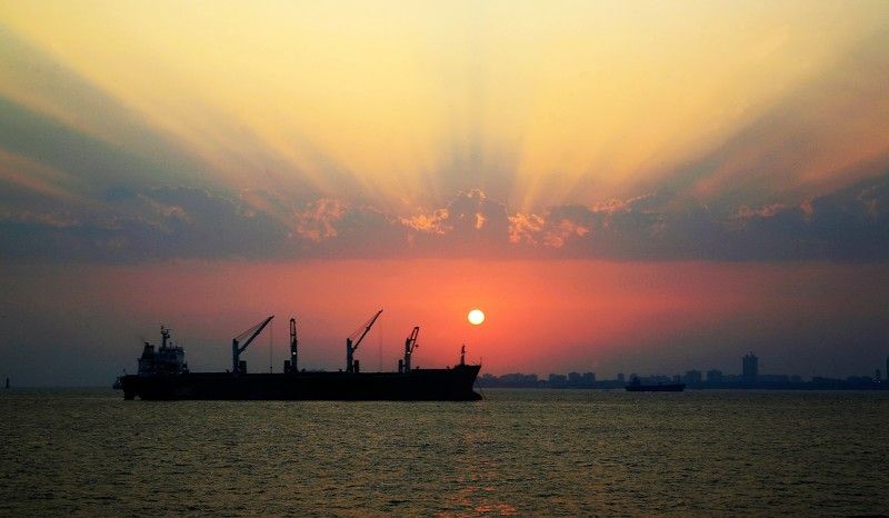 ...на рейде Мумбая.... фото превью