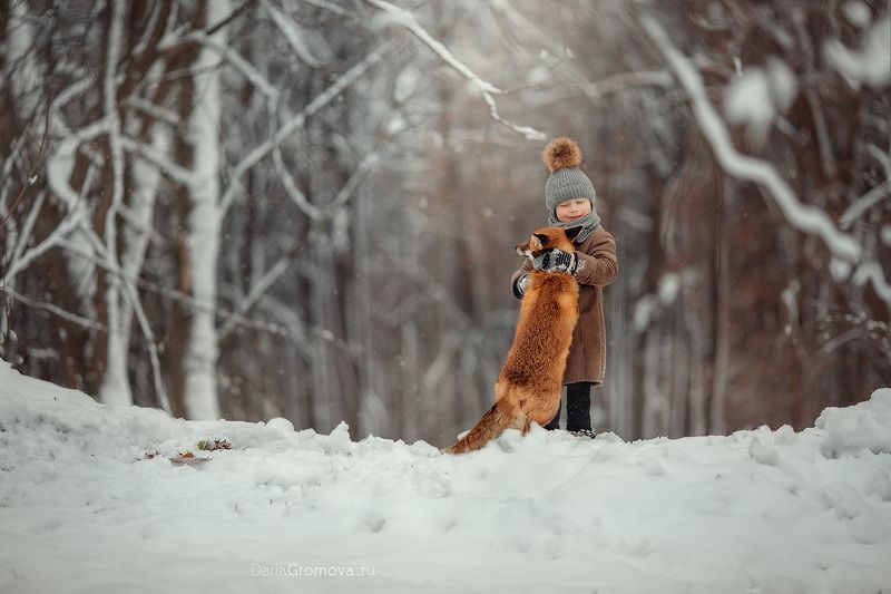 портрет, дарья громова, фотография, фото, фотоарт, фотограф, закат, детский портрет, дети, ребенок, сестры, малыш, девочка, мальчик, детская, фотосессия, фотосъемка, зима, лиса, лет, парк Ну привет рыжаяphoto preview