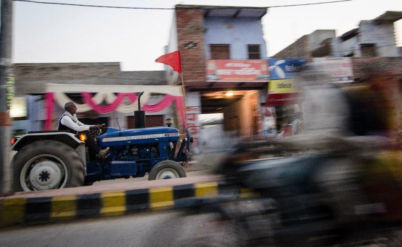 street, reportage только впередphoto preview