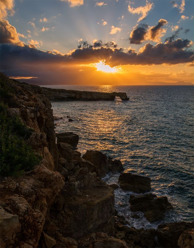 природа, море, пейзаж, скалы, арка, закат, вечер, свет, солнце, прибой, осень *photo preview