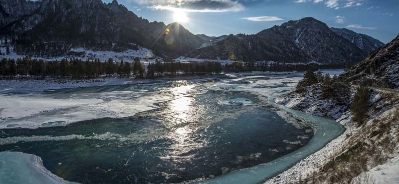 река, зима, горы, алтай, катунь, замерзла, лед, снег, сосны, берег, солнце, свет, солнечно Зимняя Катуньphoto preview