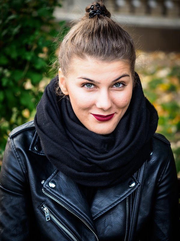 woman, portrait, colors I.photo preview