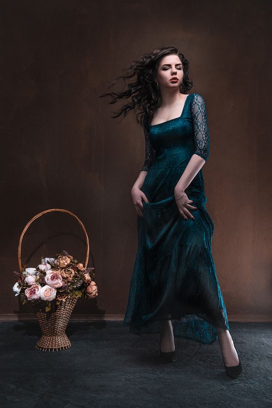 Студия,девушки,фотосессия,импульс,ветер,поза,цветы,портрет,полноростовой,ивантеевка,  Стихия фото превью