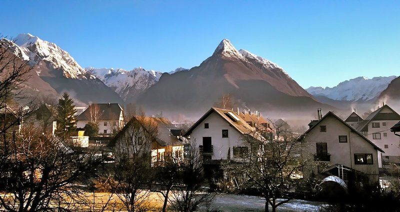 утренний кофе перед горой...photo preview