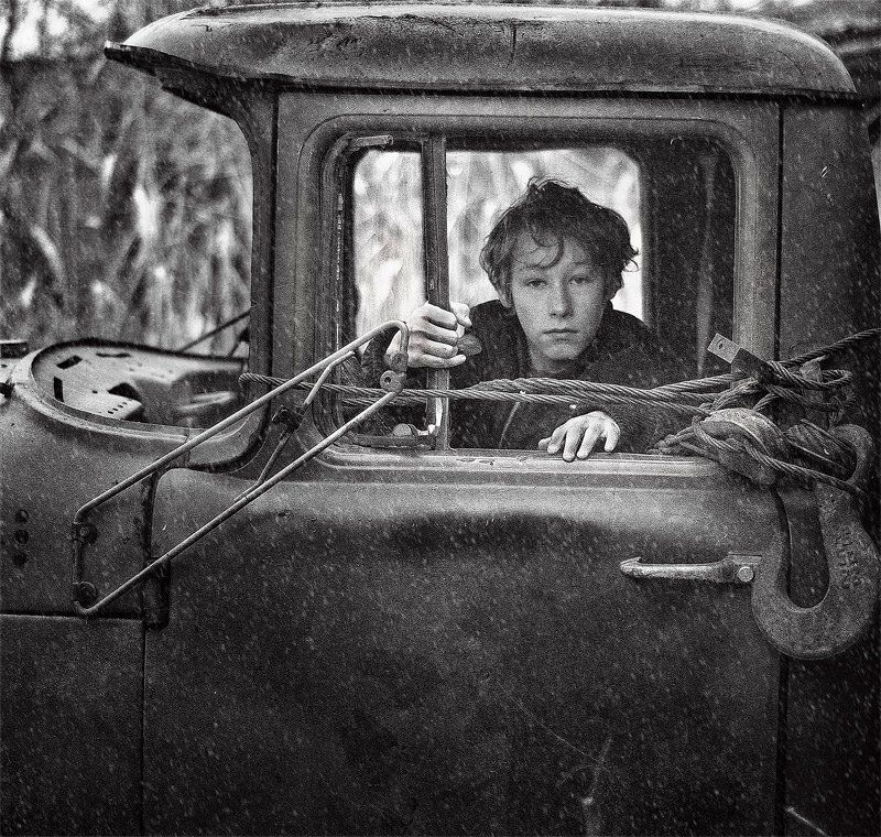 за баранкой..photo preview