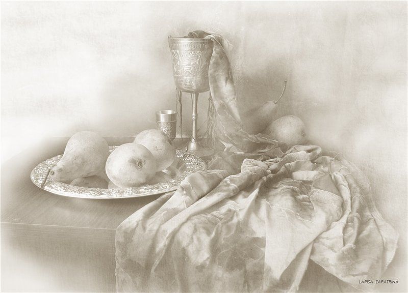 груша, бокал С грушамиphoto preview