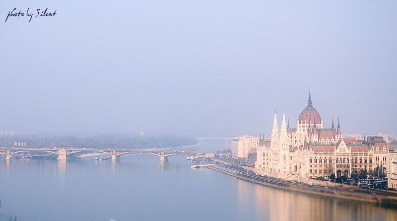 Parlament in Budapestphoto preview