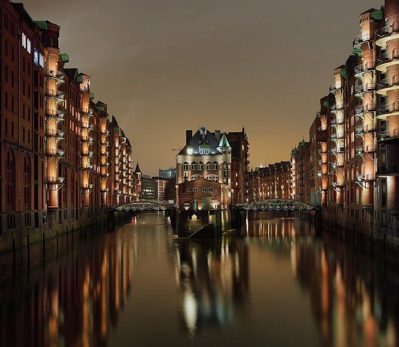 замок, вода, каналы, мосты,город, гамбург,ночь Замок на водеphoto preview