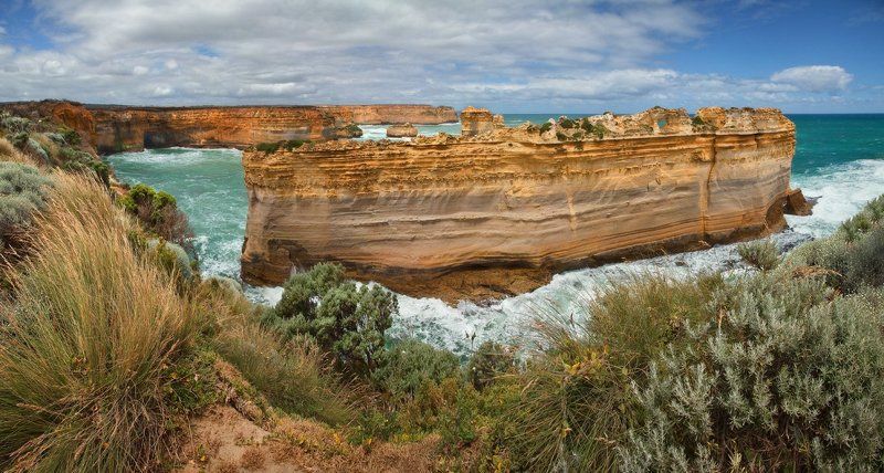 Уходящие в дальнее странствиеphoto preview