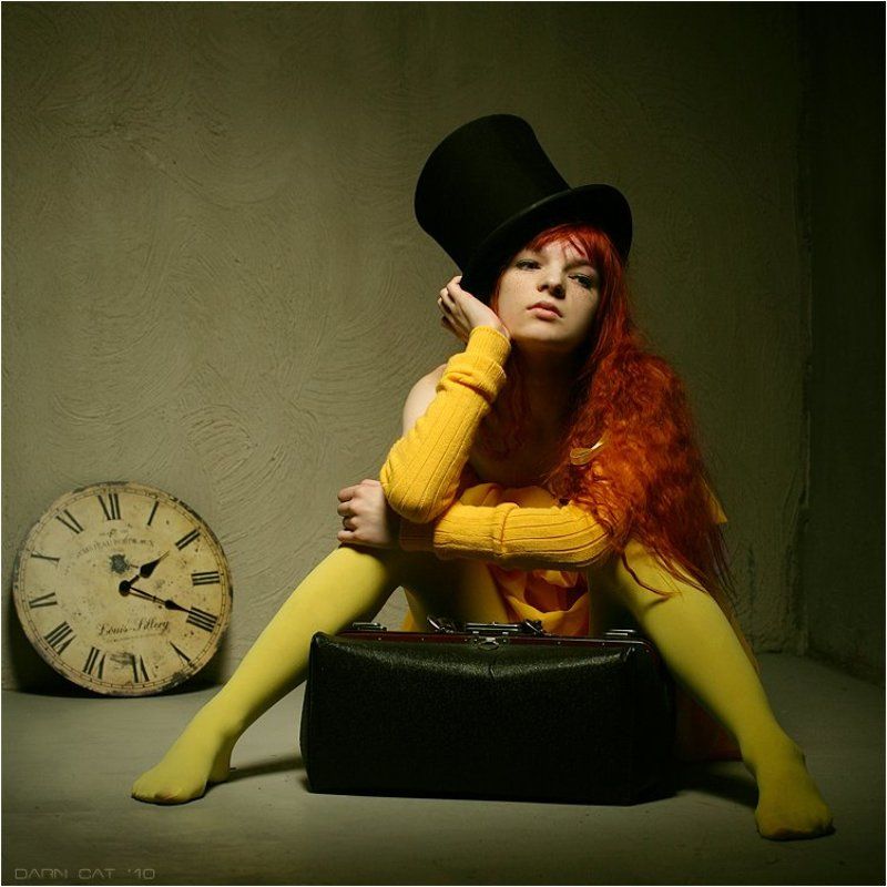 девушка, скука, время, желтый, цвет, безумная, шляпница Скука желтого цветаphoto preview