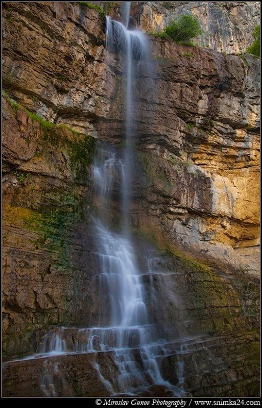 Bovska Skaklya waterfallphoto preview