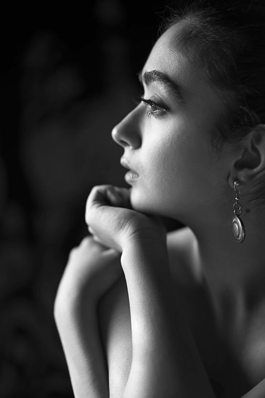 beauty, concept, fine art, red, cross, dark portrait, portrait, make up, nude, art, Transformationphoto preview