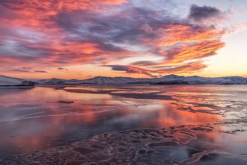 байкал, лед, закат, облака, ветер, горы Огненный танецphoto preview