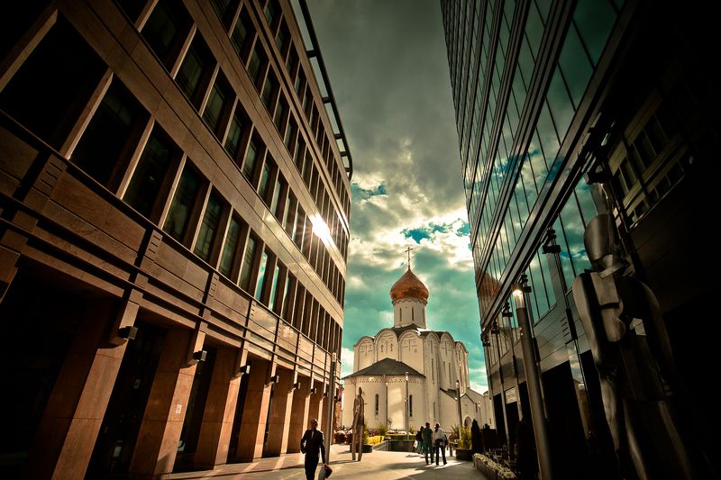 #religion #cherch #PhotoByDmitryGorkovets #cityscapes #moscow #russia На стыке эпох.photo preview