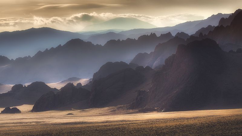 Монголия, Mongolia Цепи Монгольских горphoto preview