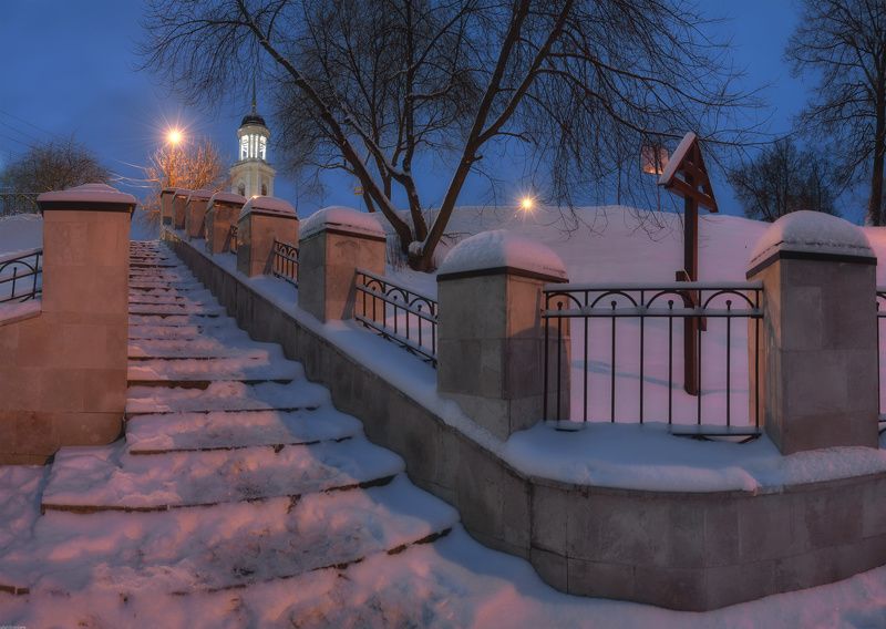 церковь храм архитектура пейзаж ночь лестница / Анно-Зачатьевская церковь /photo preview