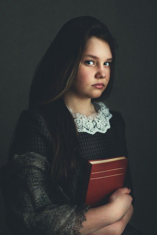 девочка, окно ,книга ,свет  photo preview