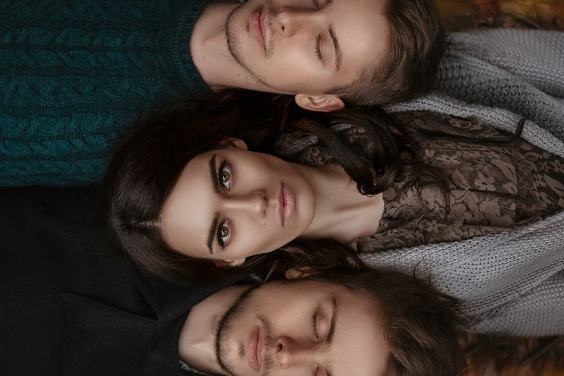 Twins diariesphoto preview