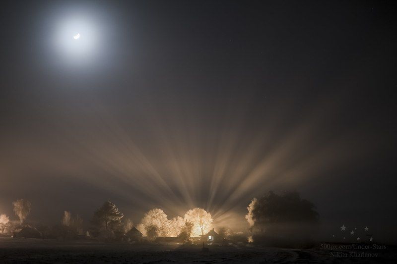 мороз, зима, туман, вечер, ночь, луна, лучи света, село, деревня, лучи, зимний вечер Зимняя сказкаphoto preview