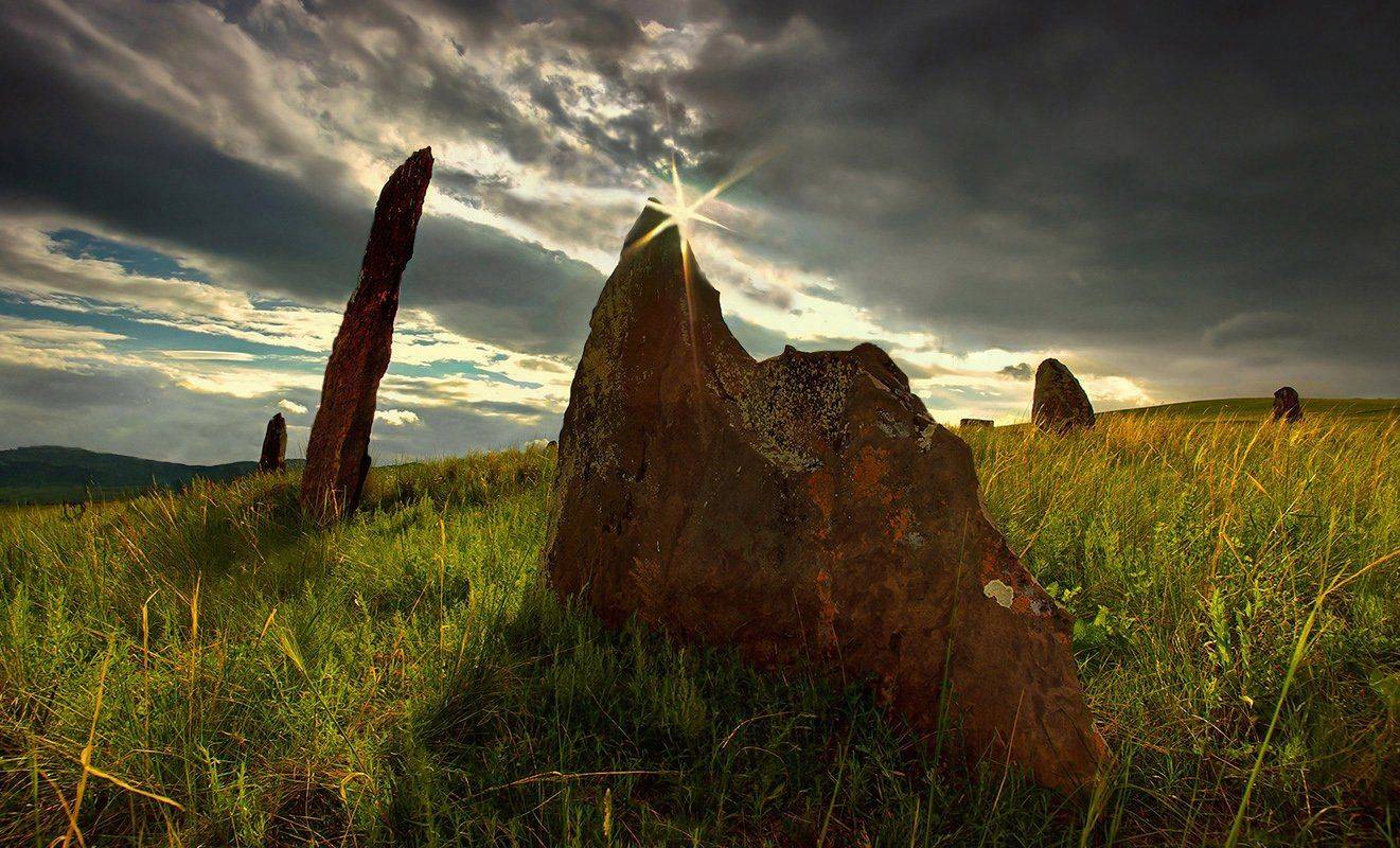 Из глубины веков (Хакасия). Автор: Валерий Чичкин хакасия, менгиры, древность, степь, Валерий Чичкин