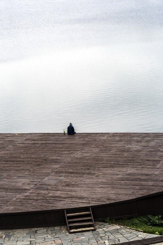 Люди, город, улица, жанр, человек, вода, минимализм, бутылка, одиночество,  ***photo preview