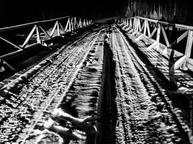 #photobydmitrygorkovets #blackandwhite #bridge #karelia #russia #winter Мост на Унутозере. Unut lake bridge. Karelia.Russia. Winter 2010. photo preview