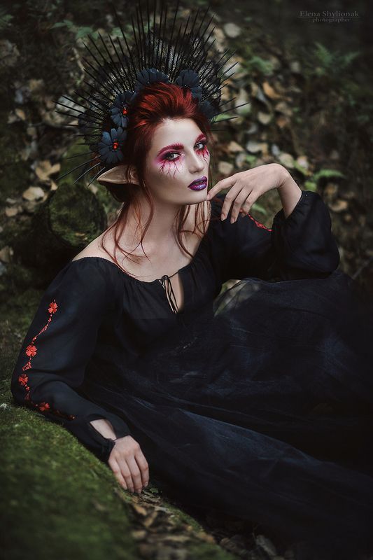 dark еlf, темный эльф, фея, сказкеа, мистика, креативный макияж, лес, темный лес, черное, эльфийская девушка, кровь, меч, кинжал dark еlfphoto preview