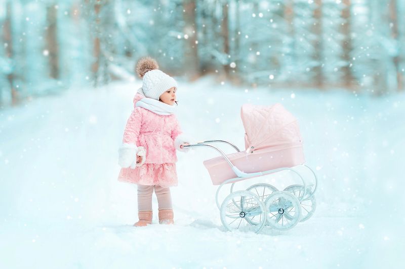 #winter #snow #little #girl #photoatr #photowalk #forest #зима #сказка #девочка Winter walkphoto preview