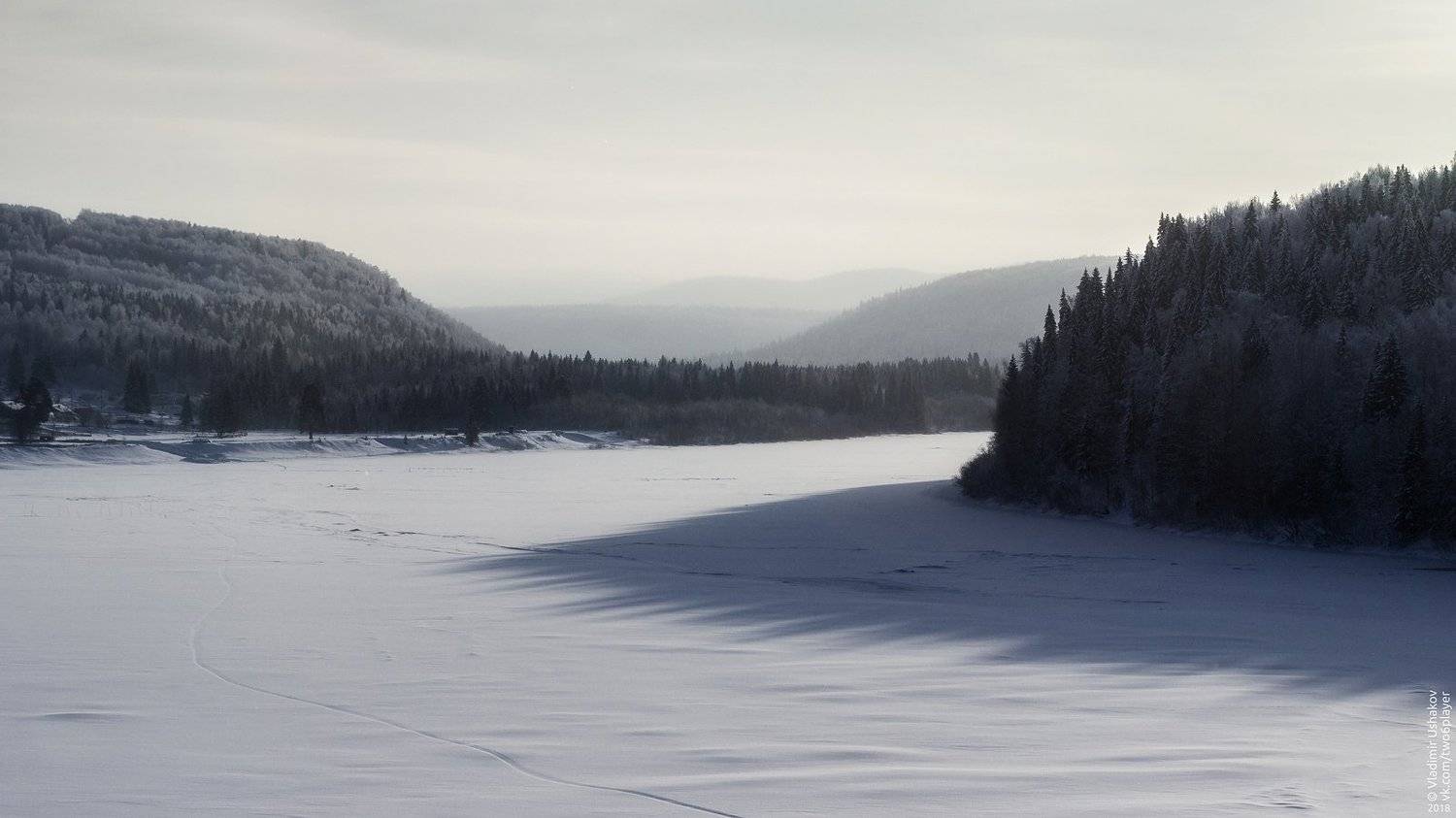 зима, снег, солнце, облака, река, вишера, камень говорливый, деревня, заговоруха, пермский край, Владимир Ушаков