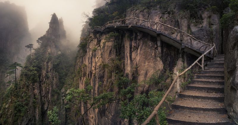 Хуаншань К облакамphoto preview