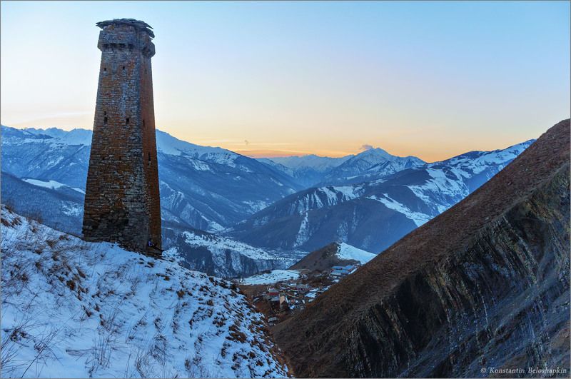 кавказ, горы, чечня, боевая, башня, сторожевая, шула Вайнахская сторожевая башняphoto preview