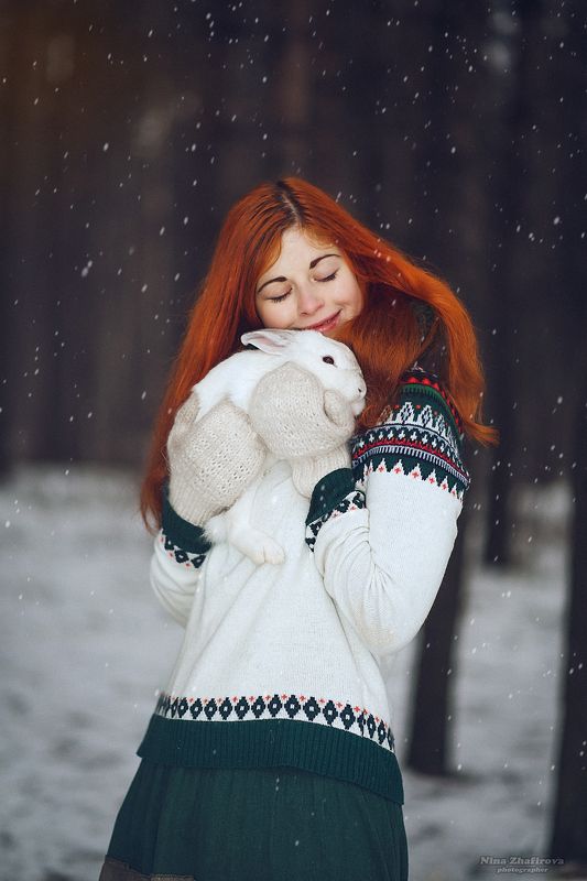 Лиза и кроликphoto preview