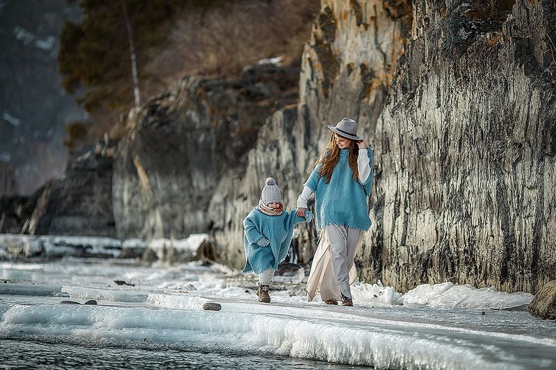 семья, дети, природа, горы, девушка На Алтаеphoto preview