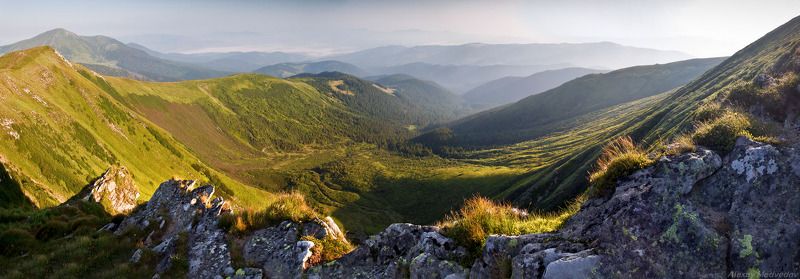 гори, долина, захід сонця, Карпати, полонина, скеля, сонце, Чорногора, зірка, Карпаты, Говерла, закат, панорама, Рассвет на склоне Говерлыphoto preview