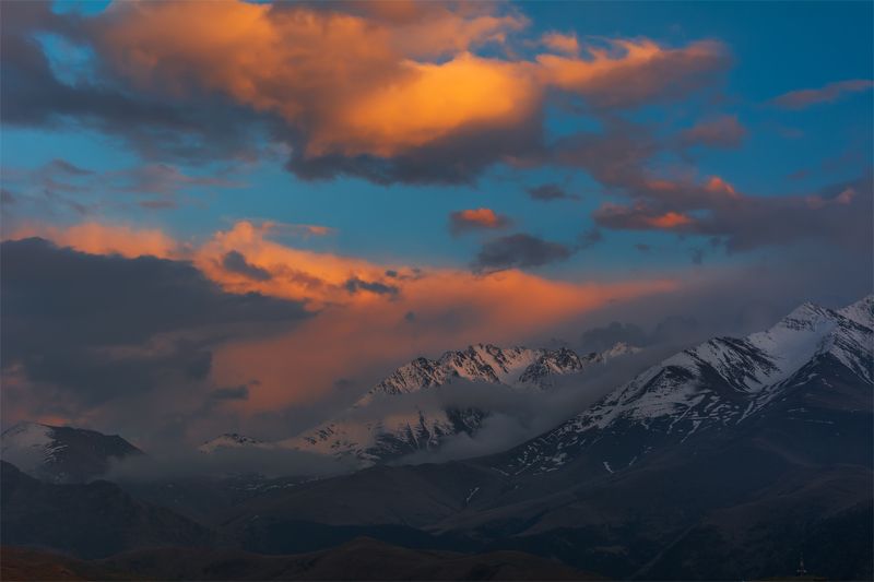 природа, пейзаж, кавказ, горы, весна, вечер, закат, солнце, небо, облака, свет *photo preview