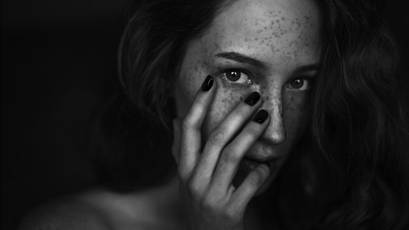 портрет, чб, взгляд, волосы, глаза, модель, девушка Александраphoto preview