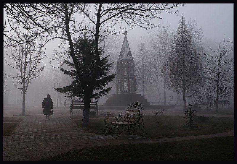 скверик в туманеphoto preview