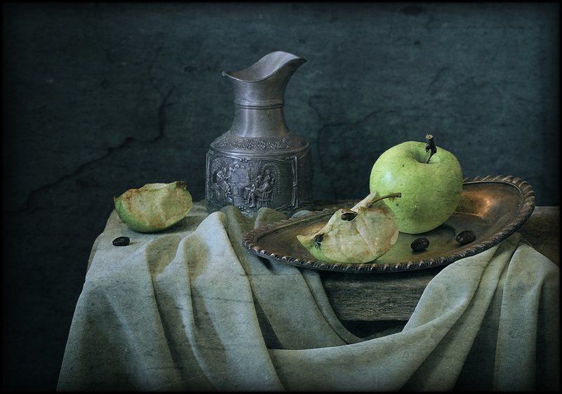 натюрморт, олово, яблоки Яблочный сидрphoto preview