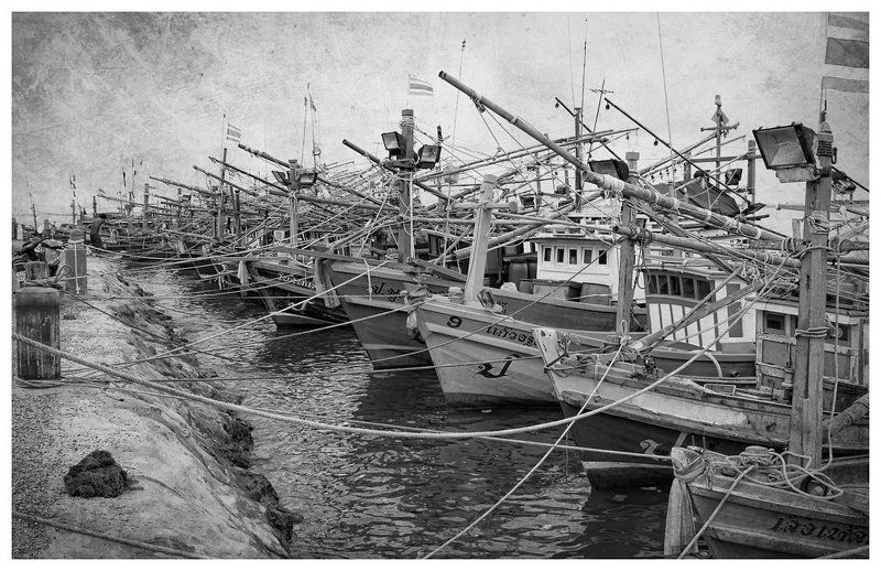 море, лодки, корабли, путешествие Стройные рядыphoto preview