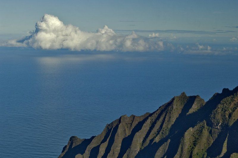 океан, облака, горы, отражение Облака над океаномphoto preview