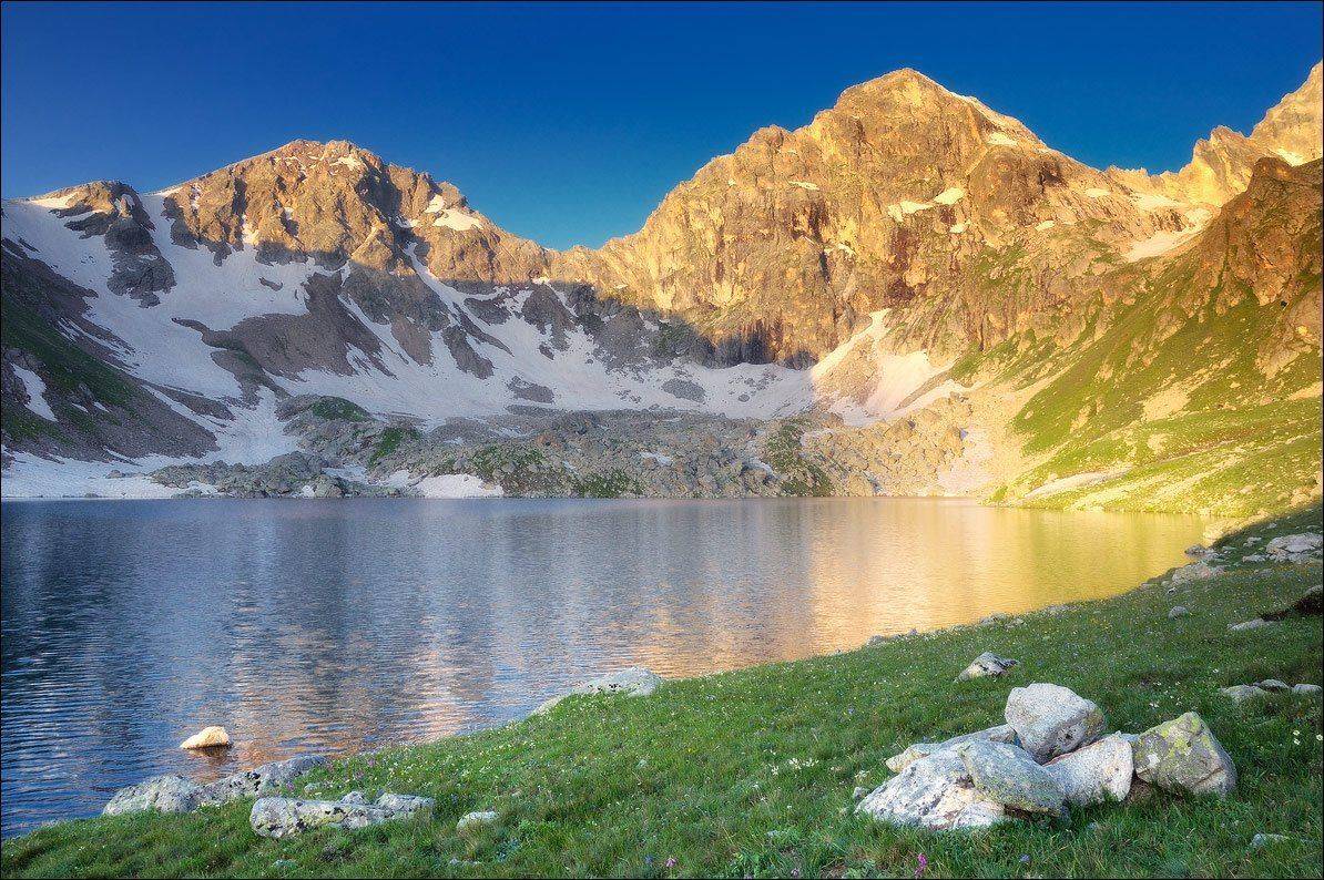 Кавказское золото. Автор: Владимир Кириллов , Владимир Кириллов