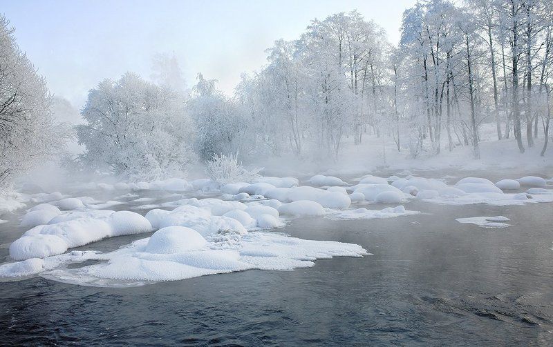 Над рекойphoto preview