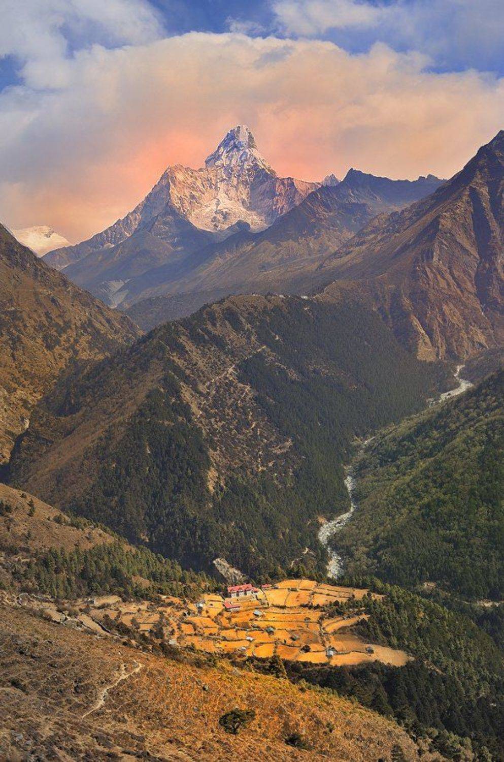 Гималайская деревушка. Автор: Vladimir , Vladimir