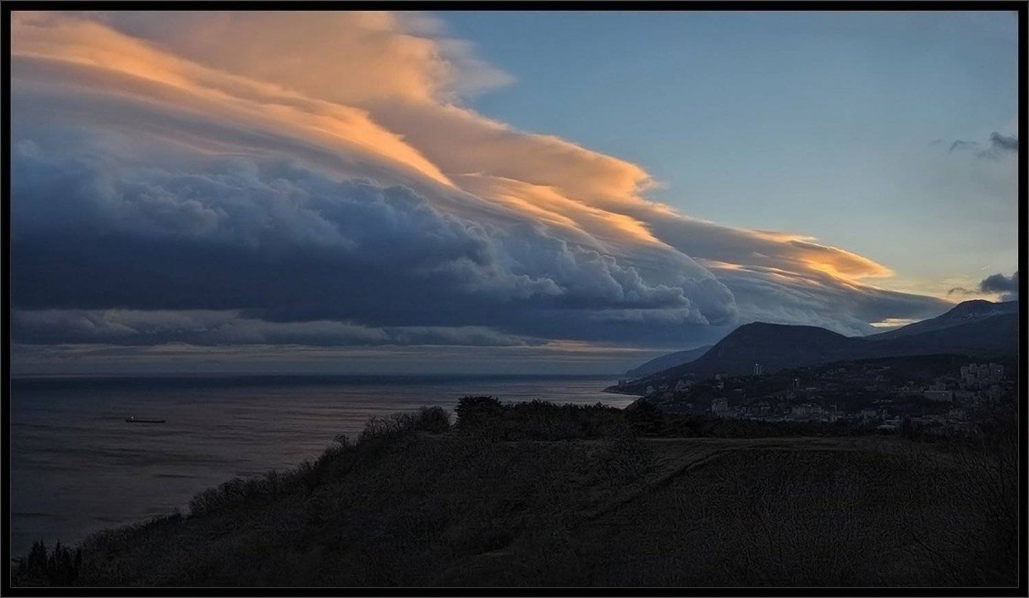 Небесная акварель. Автор: Владимир Метцгер , Владимир Метцгер